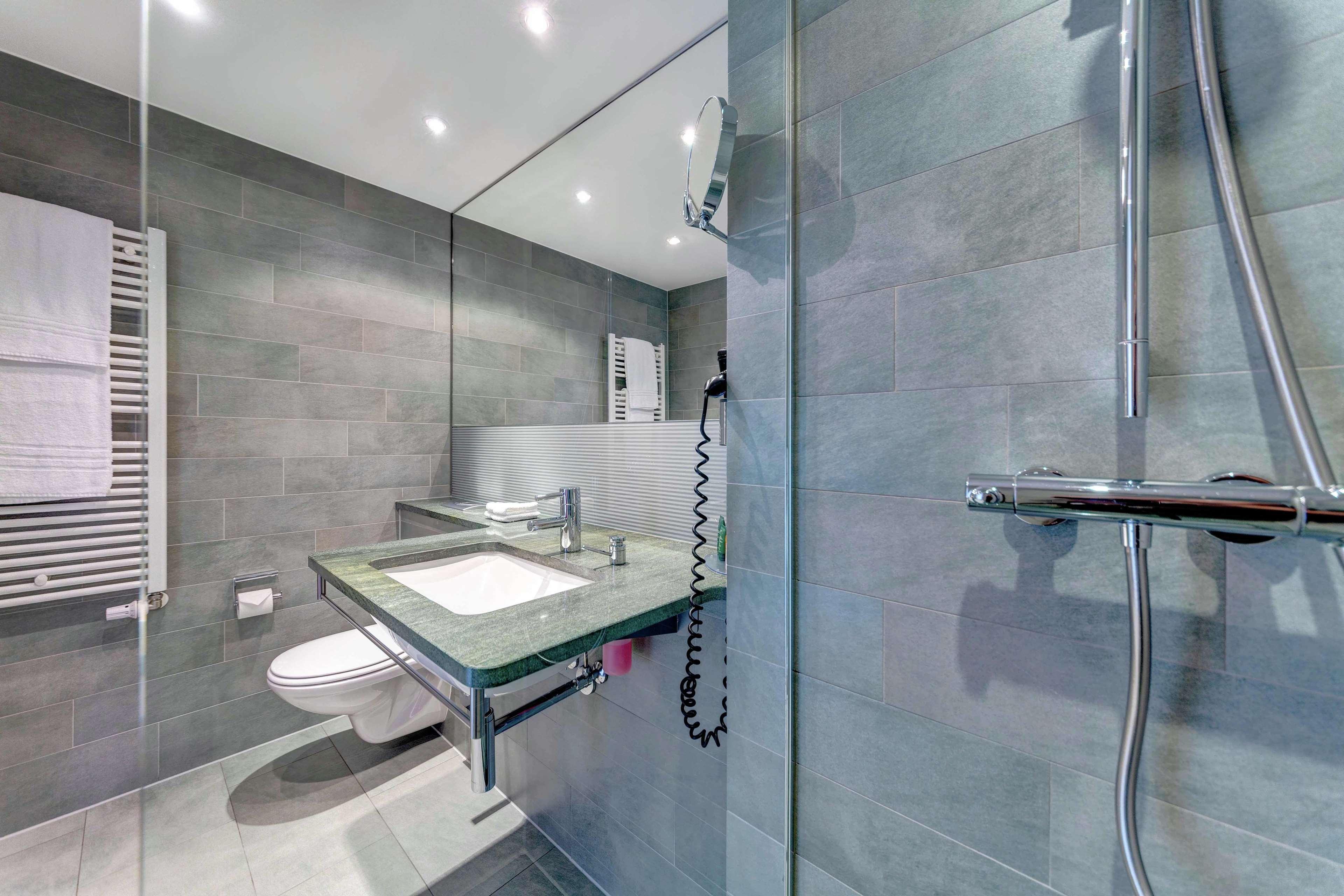 Hilton Garden Neckarpark 4* Stuttgart