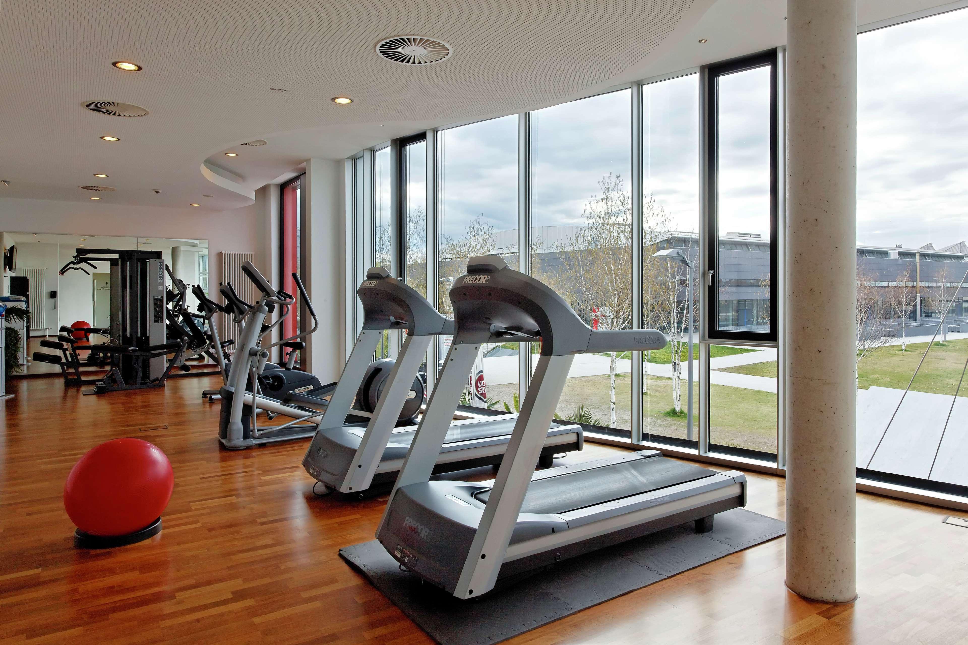 Hotel Hilton Garden Neckarpark Stoccarda
