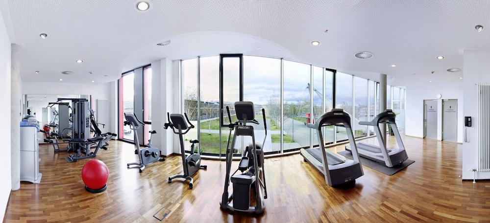 Hotel Hilton Garden Neckarpark Stoccarda